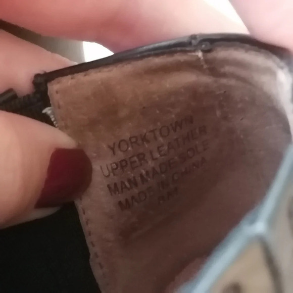 Jeffrey Campbell Yorktown Leather Chunky Heel Booties in Black Rounded Toe 8 - Picture 14 of 16